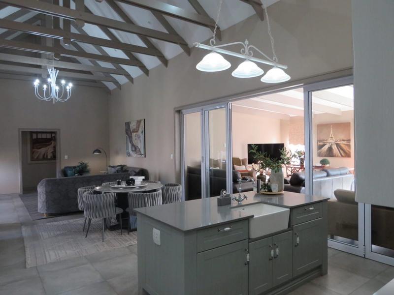 4 Bedroom Property for Sale in Kingswood Golf Estate Western Cape